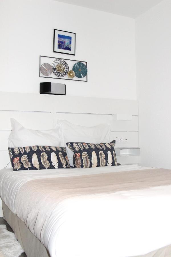 Hotel Le 23 Клиши Экстерьер фото